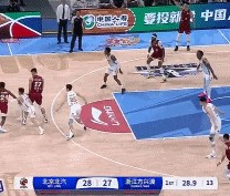 反超比分！胡金秋快攻反击接球抛投2+1打进