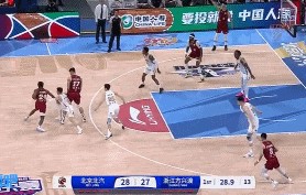 反超比分！胡金秋快攻反击接球抛投2+1打进