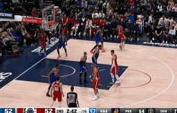 👍手拿把掐！哈登面对防守命中试探步撤步三分