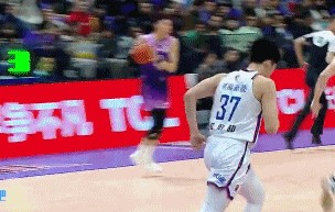 宣告回归！伤愈复出的沈梓捷状态不错 反击起飞左手单臂暴扣！